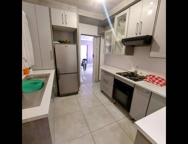 2 BEDROOM HOUSE FOR SALE IN TLADI